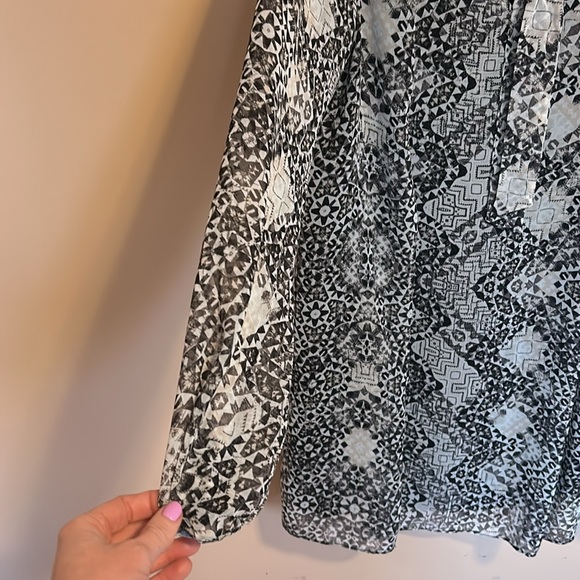 BCBG long sleeve dress - Picture 3 of 3